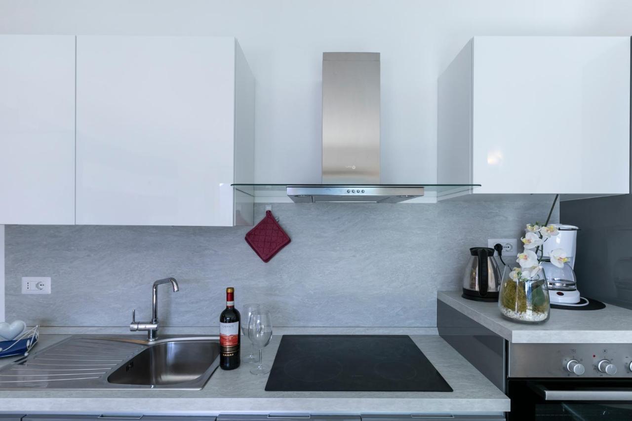 La Collinetta Apartments Vercana Exterior photo
