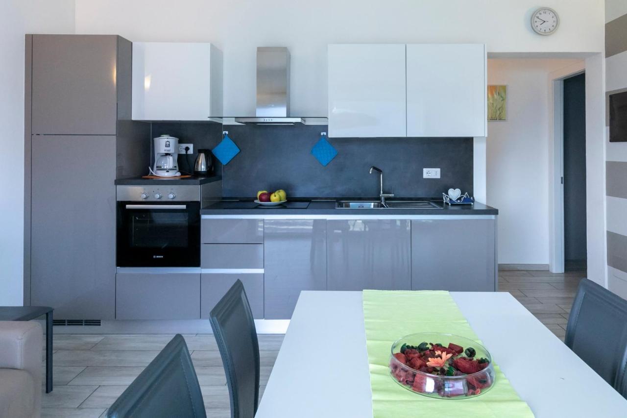 La Collinetta Apartments Vercana Exterior photo